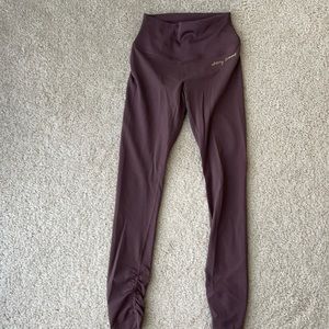 Whitney Simmons x Gymshark leggings